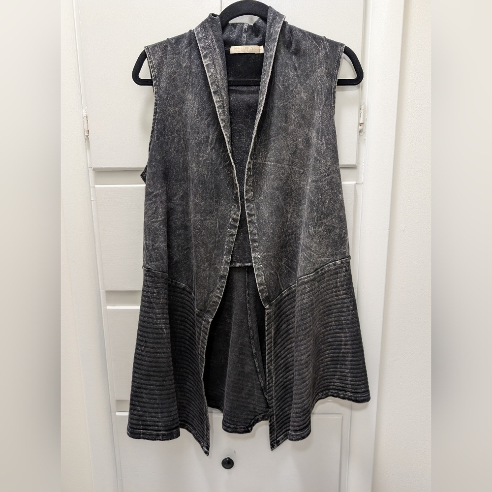 Testimony Los Angeles Black Acid Wash Vest Cardigan Wrap Size L - Picture 4 of 10